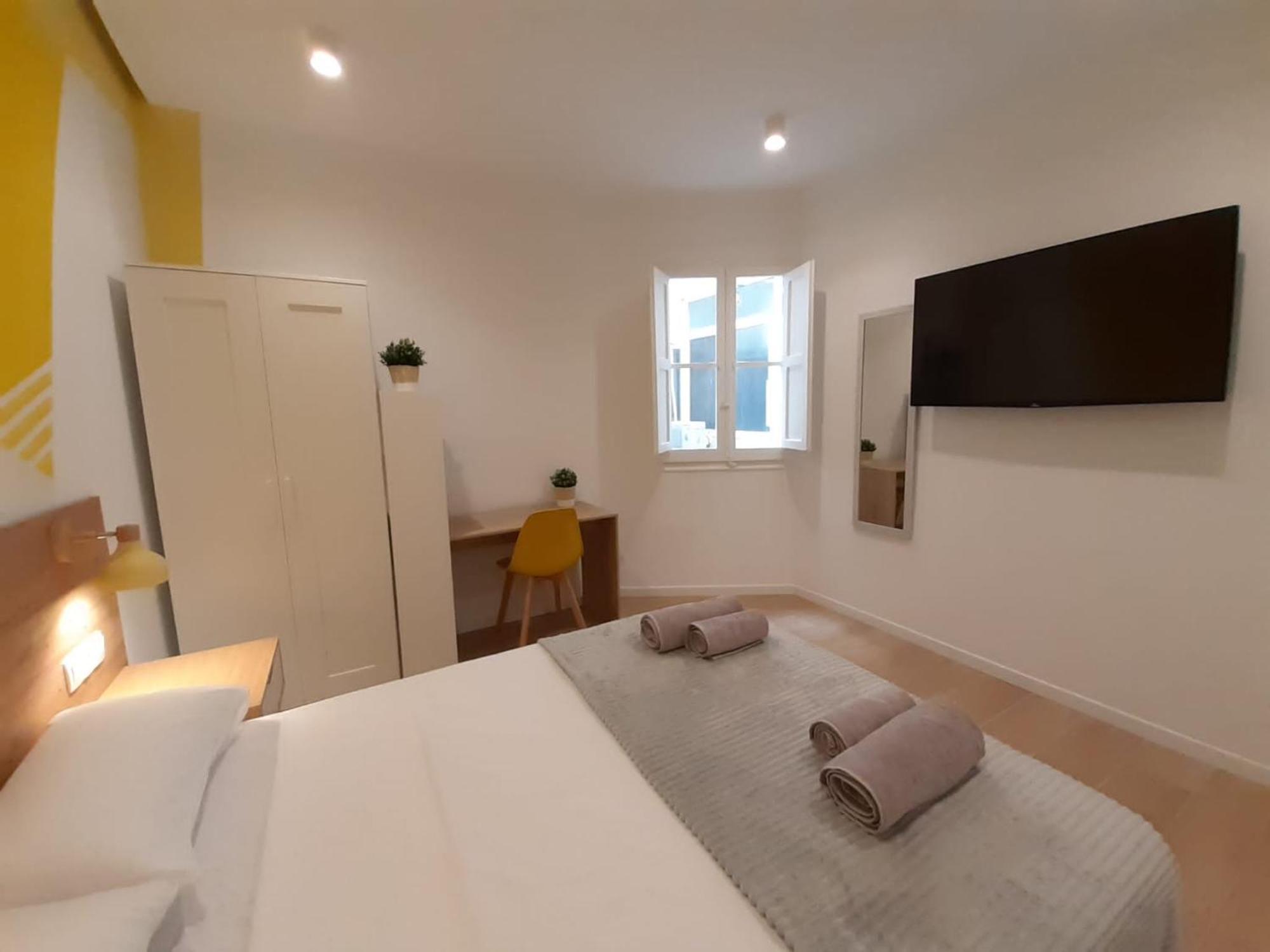 Good Energy Rooms Alicante Exterior photo